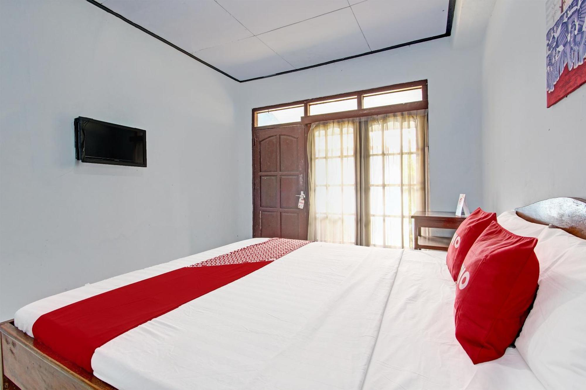 Hotel Capital O 91644 Loka Hause Salatiga Exterior foto