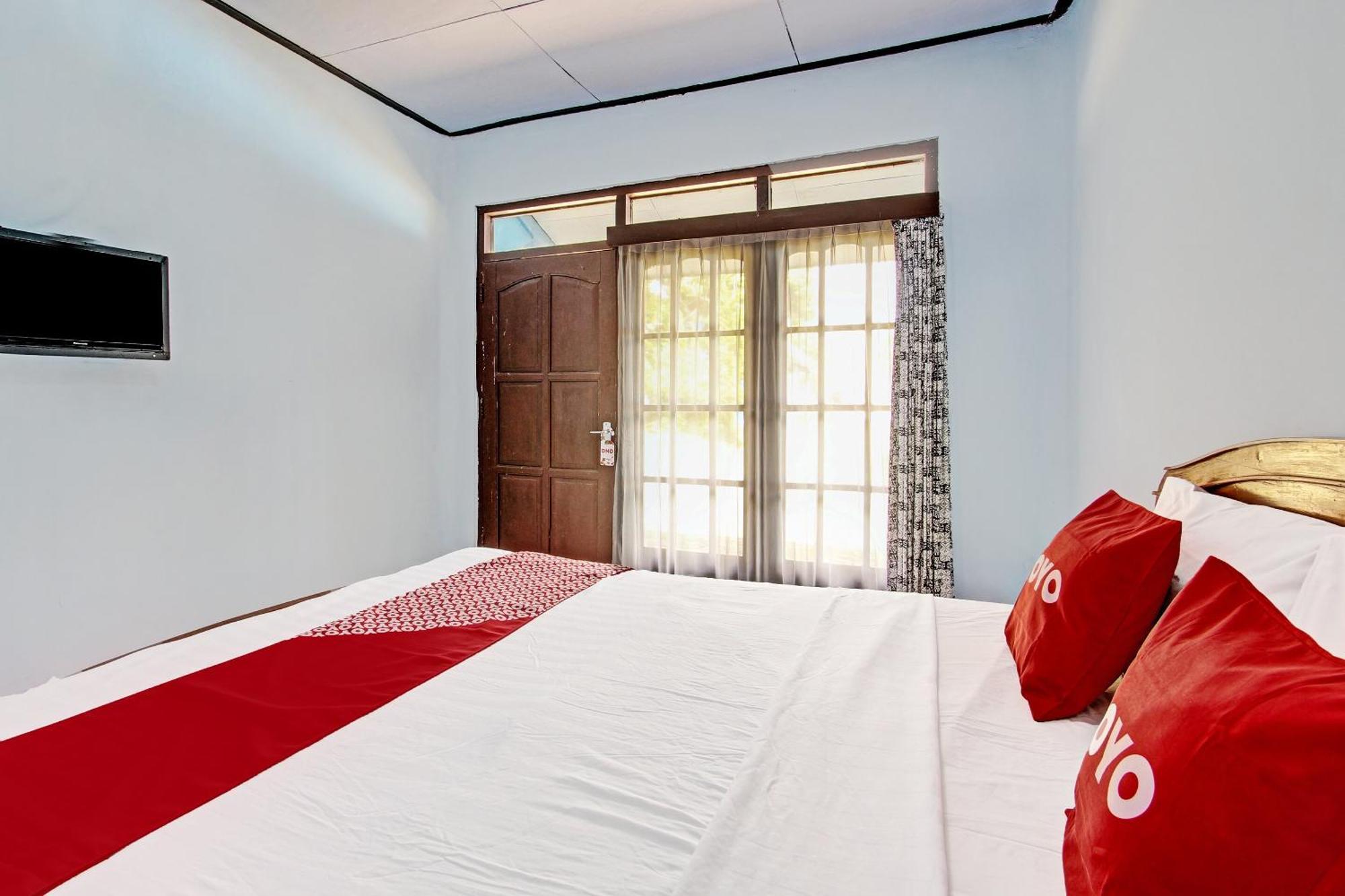 Hotel Capital O 91644 Loka Hause Salatiga Exterior foto