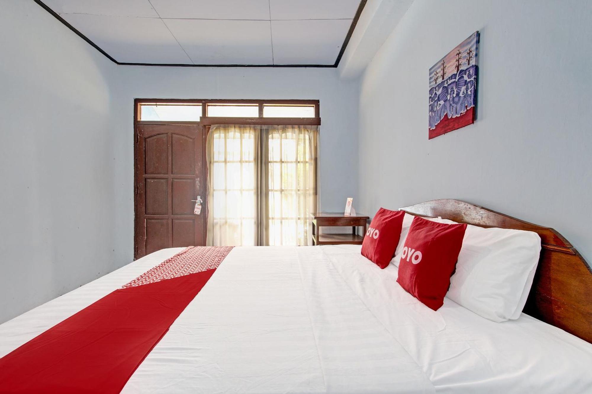 Hotel Capital O 91644 Loka Hause Salatiga Exterior foto