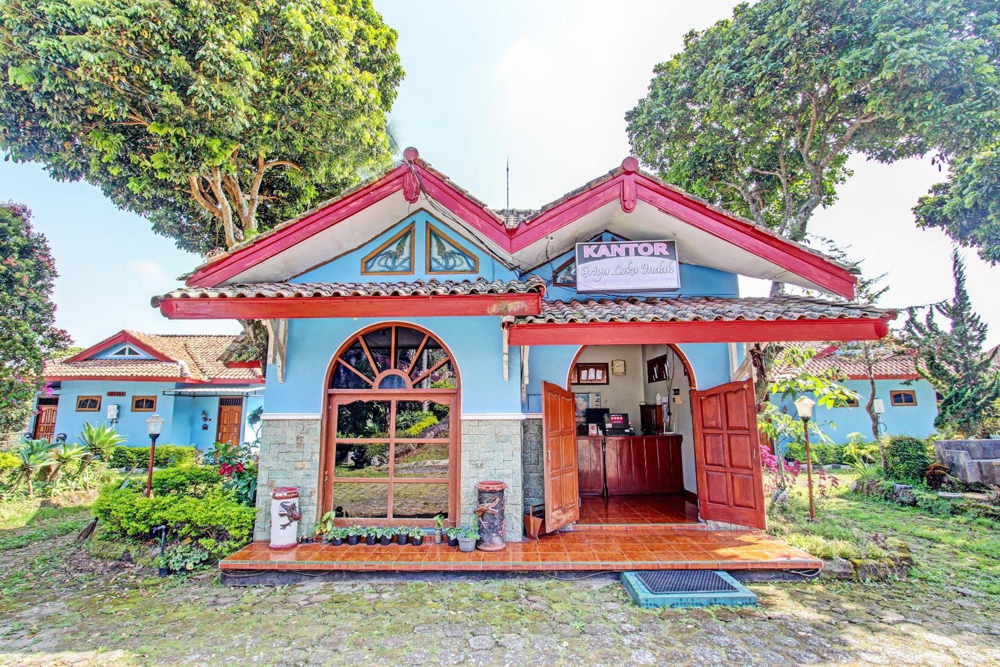 Hotel Capital O 91644 Loka Hause Salatiga Exterior foto
