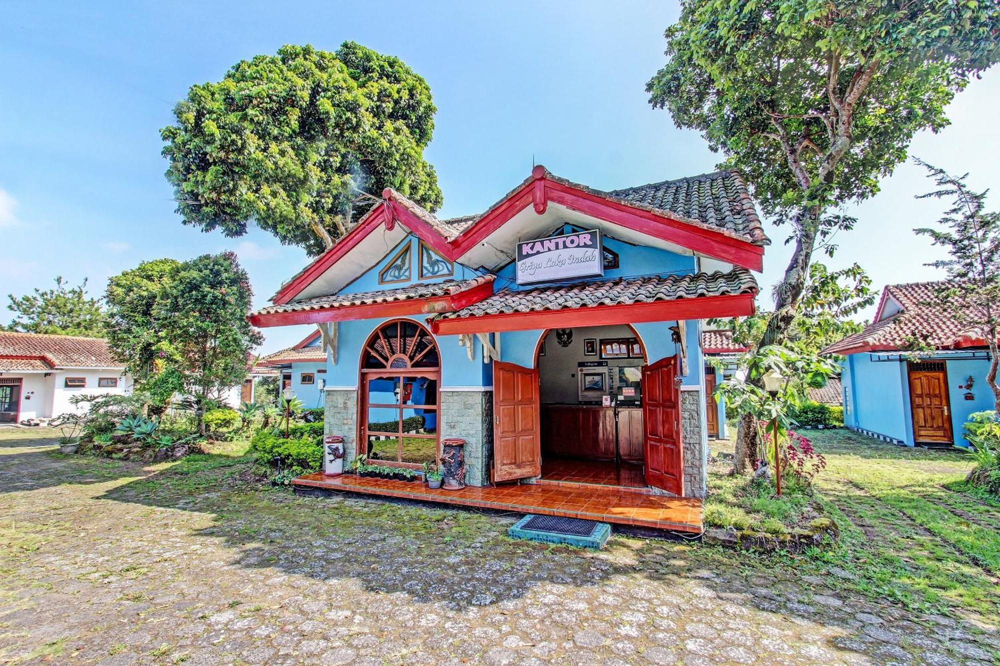 Hotel Capital O 91644 Loka Hause Salatiga Exterior foto